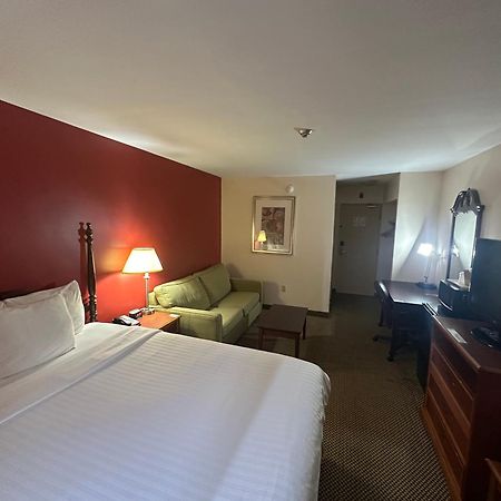 Econo Lodge City Centre Kingston Bagian luar foto