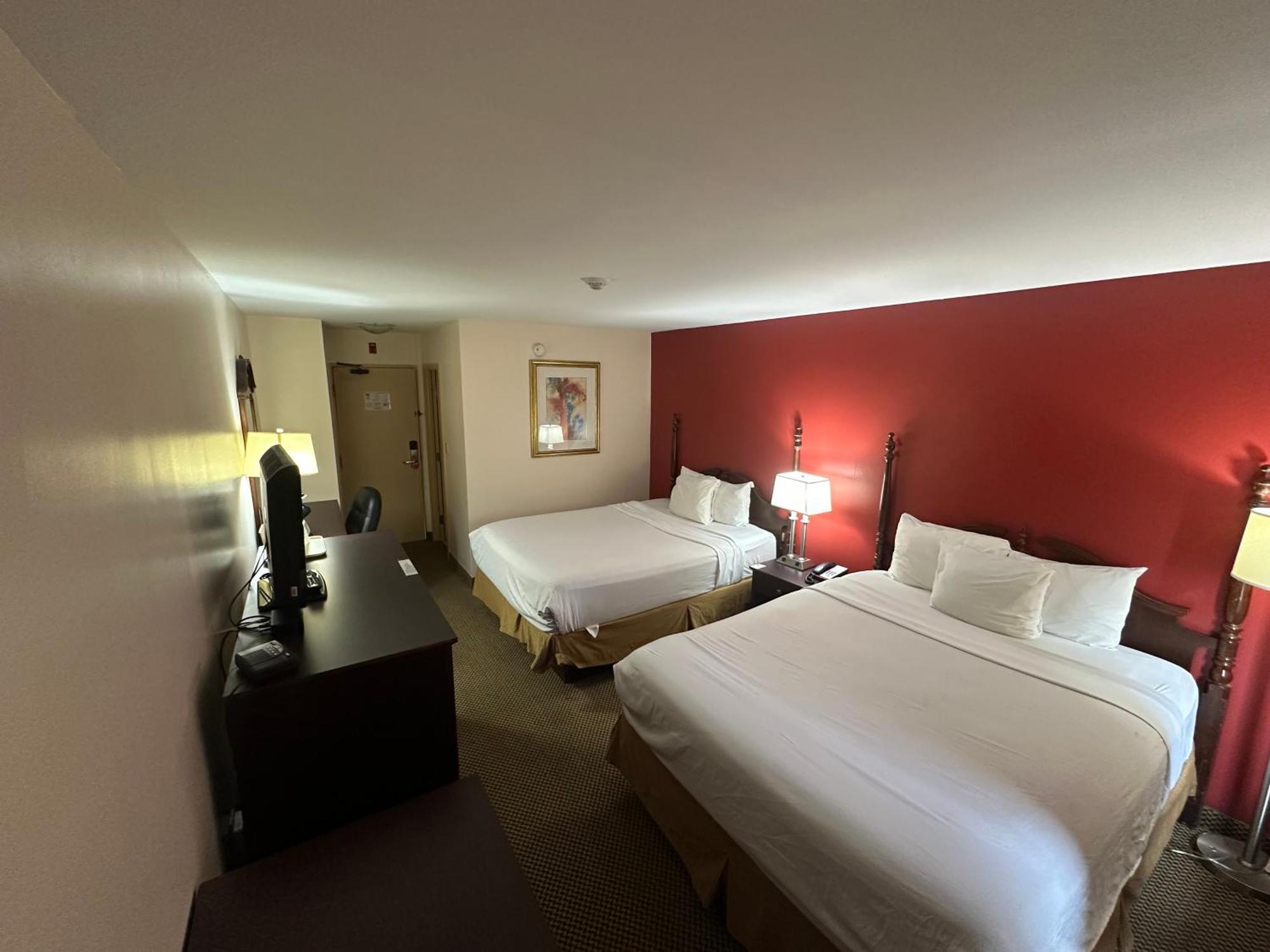 Econo Lodge City Centre Kingston Bagian luar foto